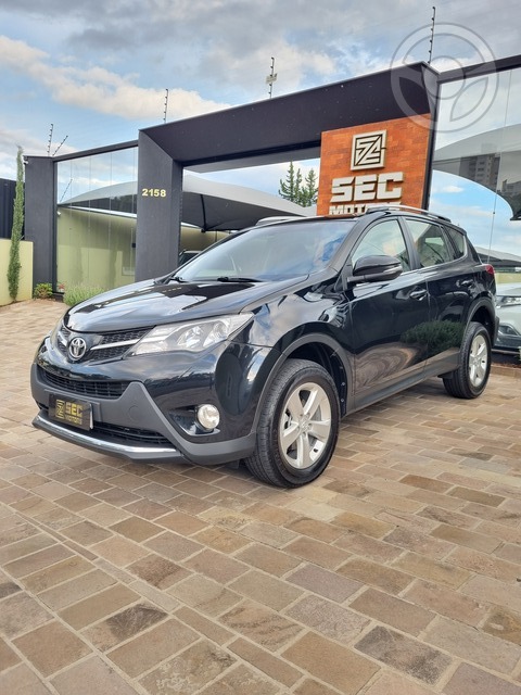 RAV4 2.0 4X2 / 100.000 / TRANSMISSÃO CVT / ESTEPE SEM USO / EXELENTE ESTADO DE CO - 2014 - PASSO FUNDO