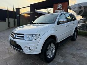pajero dakar hpe 3.2 4x4 diesel   7 lugares   manuais e chave reserva   estepe sem uso   4 mic 2014 passo fundo