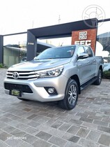 hilux cd srx 2.8 4x4   placa i   135.000   manuais e chave reserva   exelente estado de co 2017 passo fundo