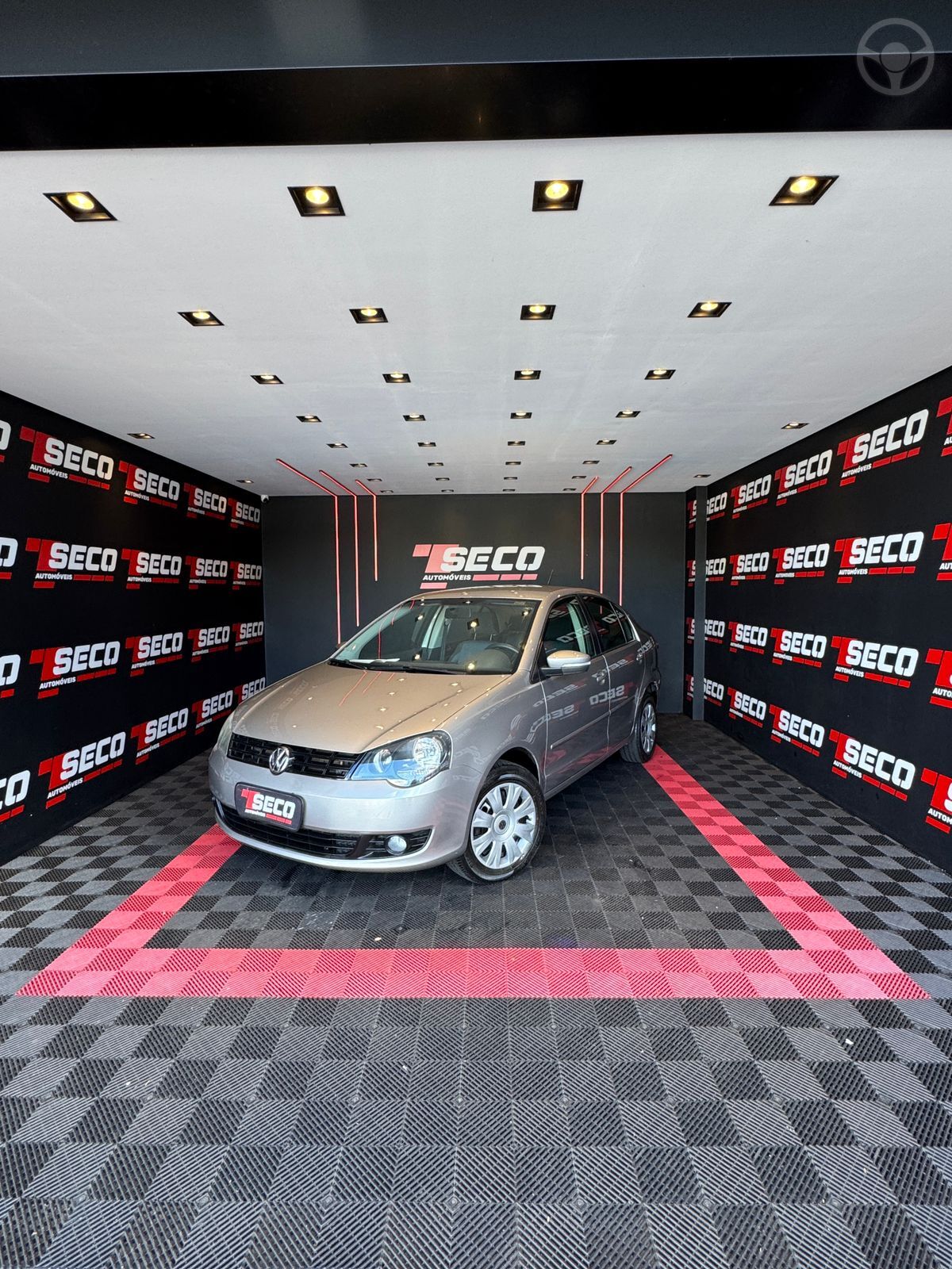 POLO SEDAN 1.6 MI TOTAL FLEX 8V 4P - 2013 - PASSO FUNDO