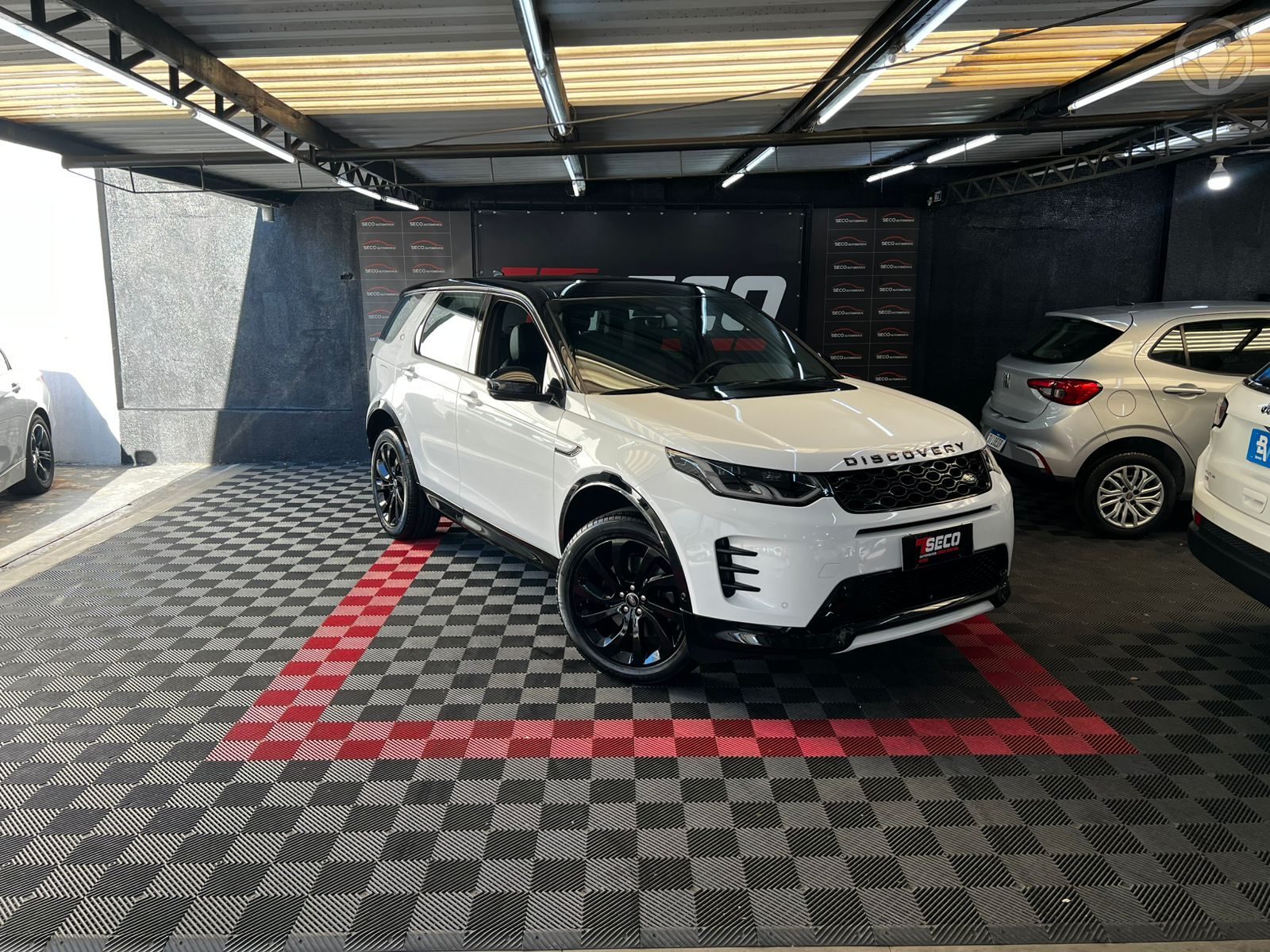 DISCOVERY SPORT 2.0 P250 TURBO FLEX R-DYNAMIC SE AUTOMÁTICO - 2024 - PASSO FUNDO