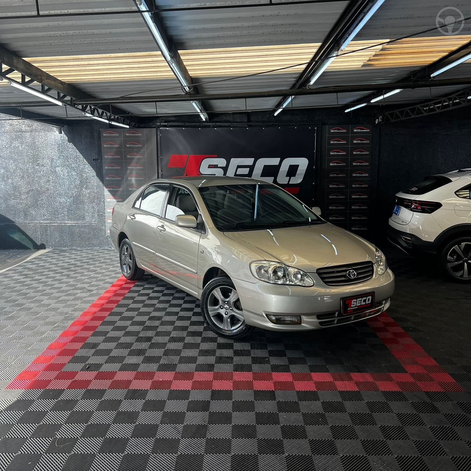 COROLLA 1.8 XEI 16V 4P MANUAL - 2003 - PASSO FUNDO