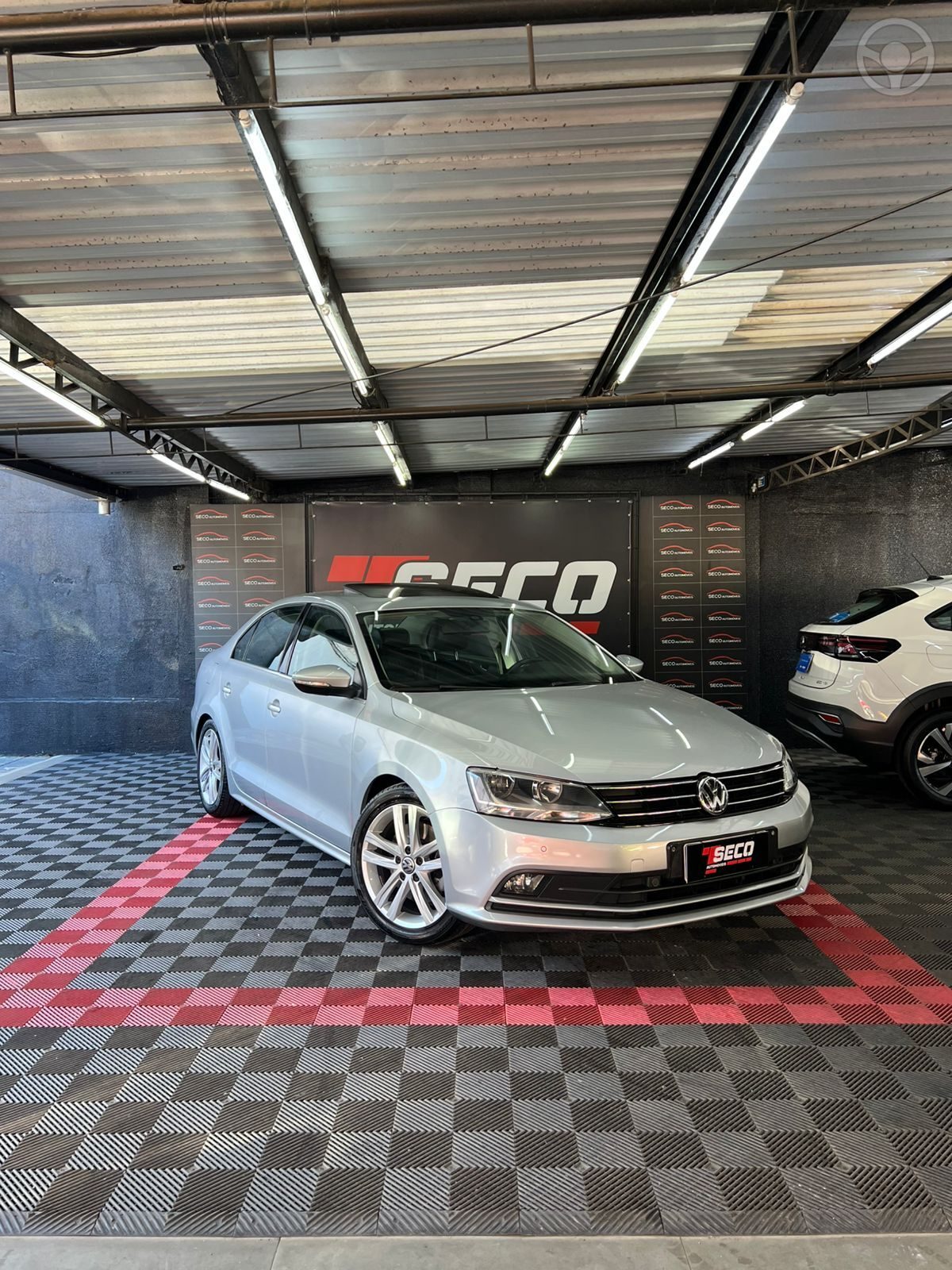JETTA 2.0 TSI HIGHLINE 211CV 4P TIPTRONIC - 2015 - PASSO FUNDO