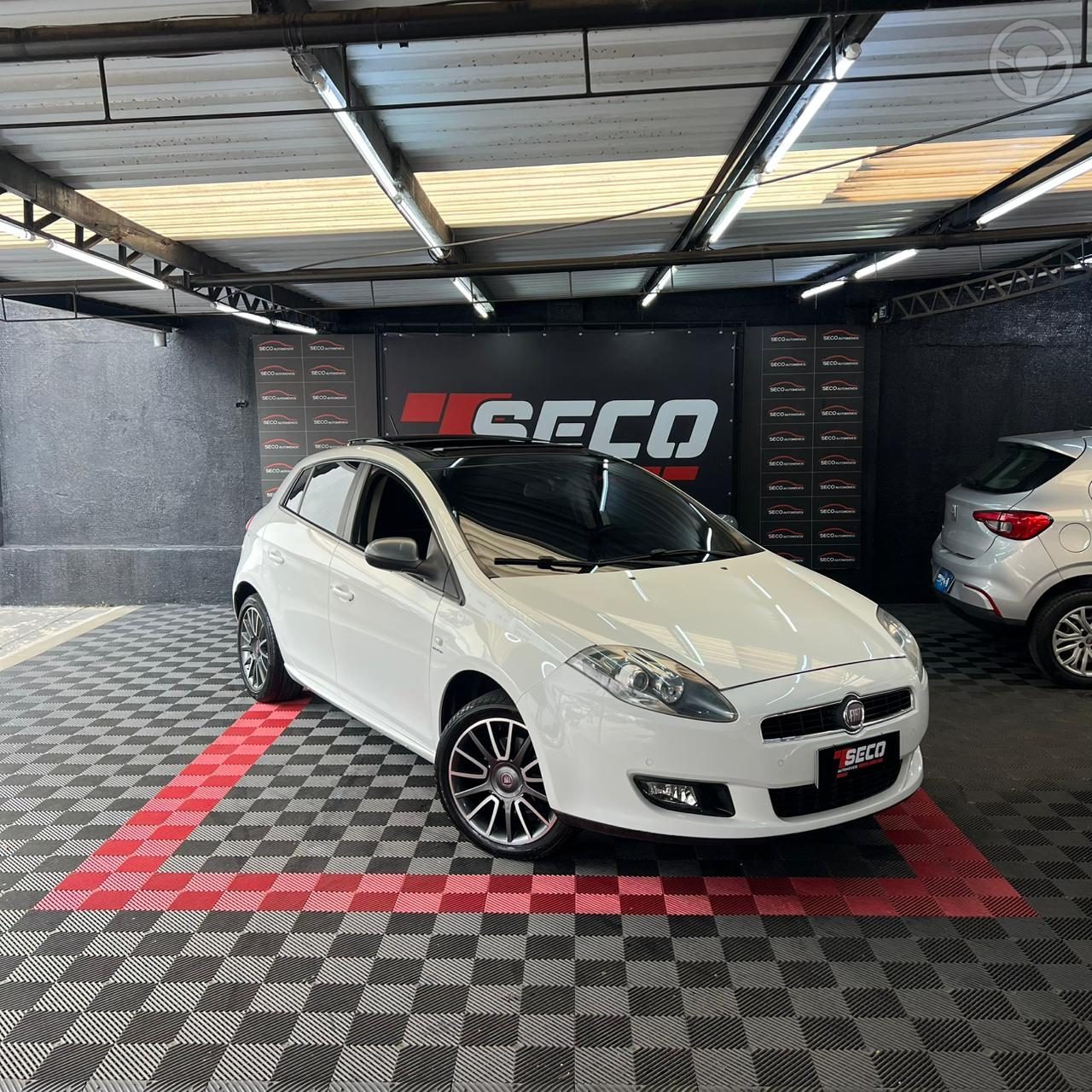 BRAVO 1.8 SPORTING 16V FLEX 4P AUTOMATIZADO - 2013 - PASSO FUNDO