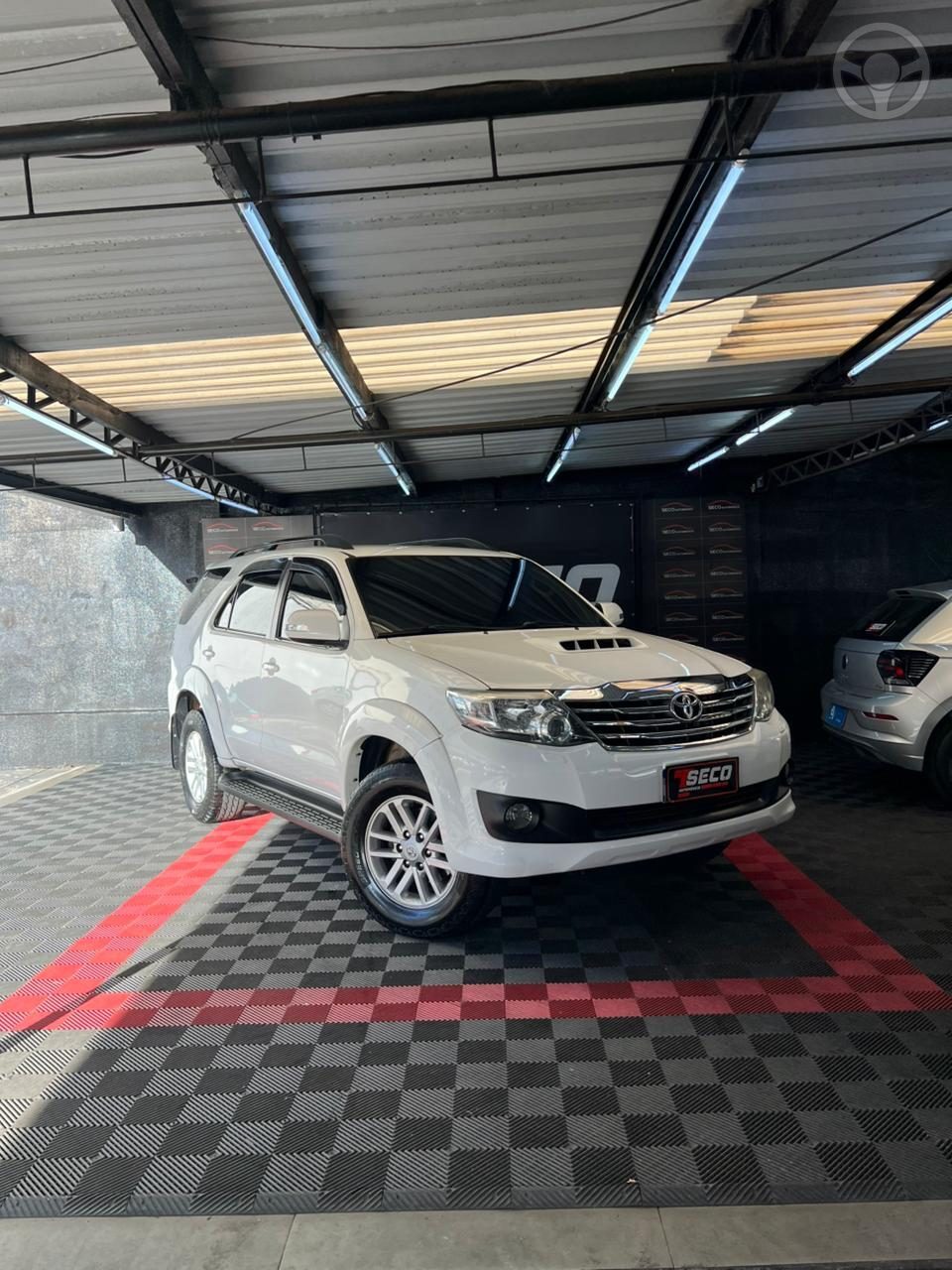 HILUX SW4 3.0 SRV 4X4 16V TURBO INTERCOOLER DIESEL 4P AUTOMÁTICO - 2013 - PASSO FUNDO