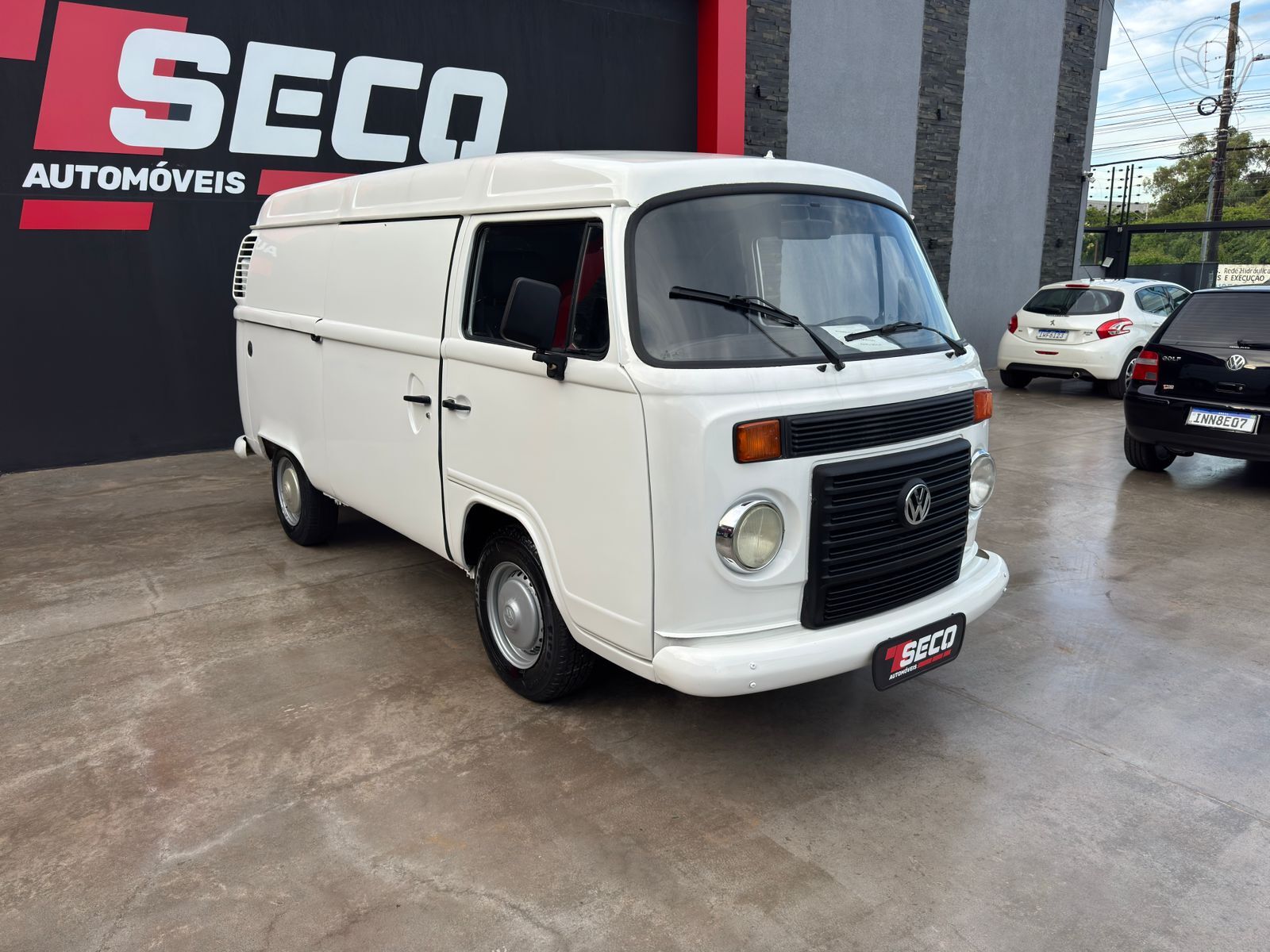 KOMBI FURGÃO 1.4 MI TOTAL FLEX 8V - 2014 - PASSO FUNDO