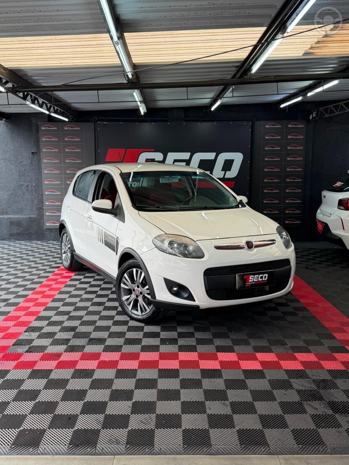 PALIO 1.6 MPI SPORTING 16V FLEX 4P AUTOMATIZADO - 2013 - PASSO FUNDO