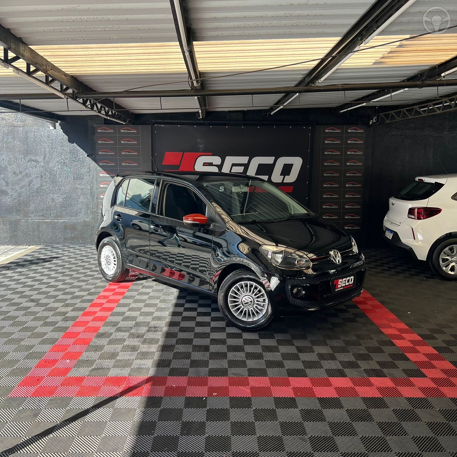 UP 1.0 TSI MOVE UP 12V FLEX 4P MANUAL - 2017 - PASSO FUNDO