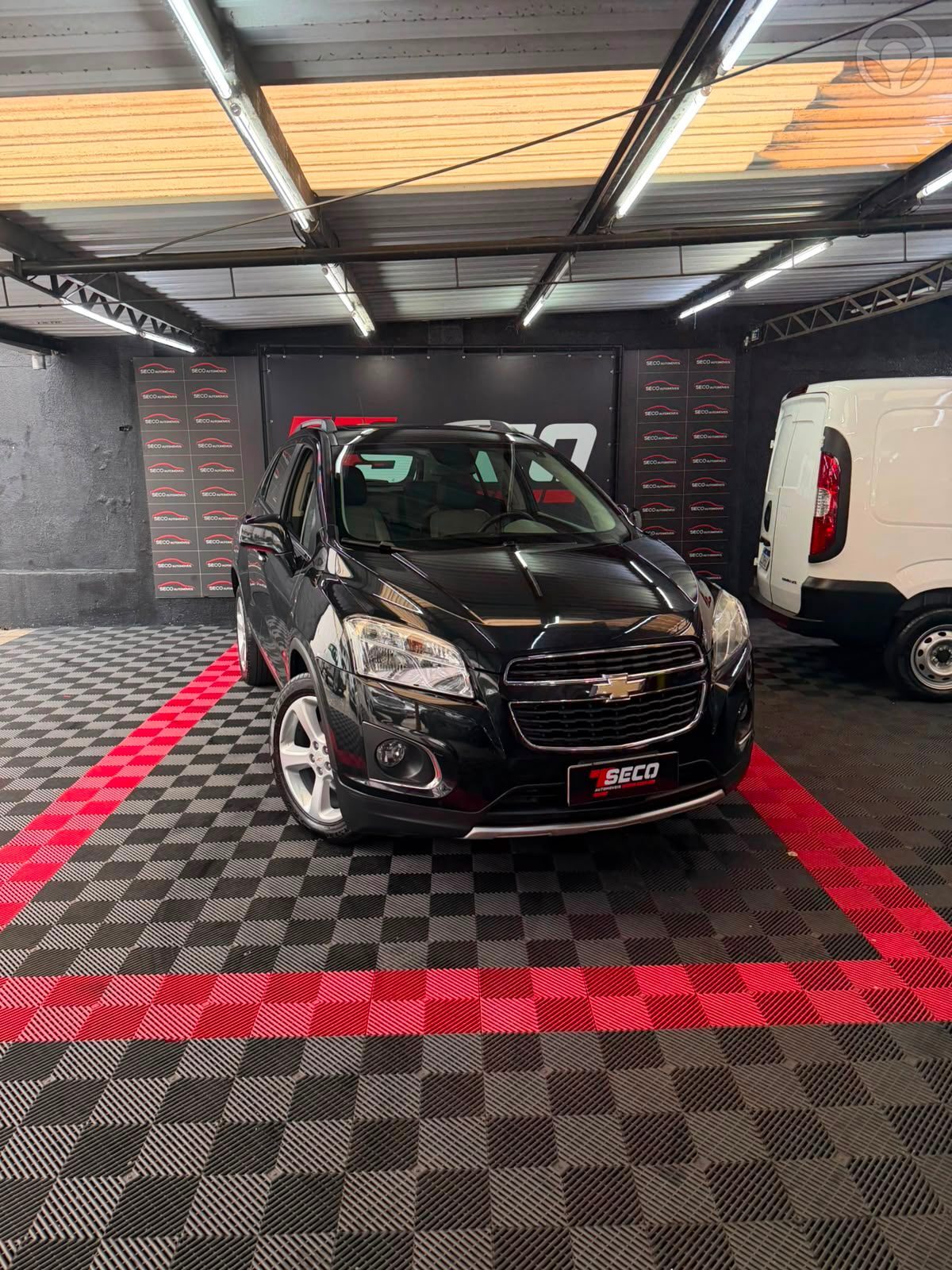 TRACKER 1.8 MPFI LTZ 4X2 16V FLEX 4P AUTOMÁTICO - 2015 - PASSO FUNDO