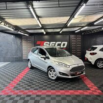 fiesta 1.6 se hatch 16v flex 4p manual 2014 passo fundo