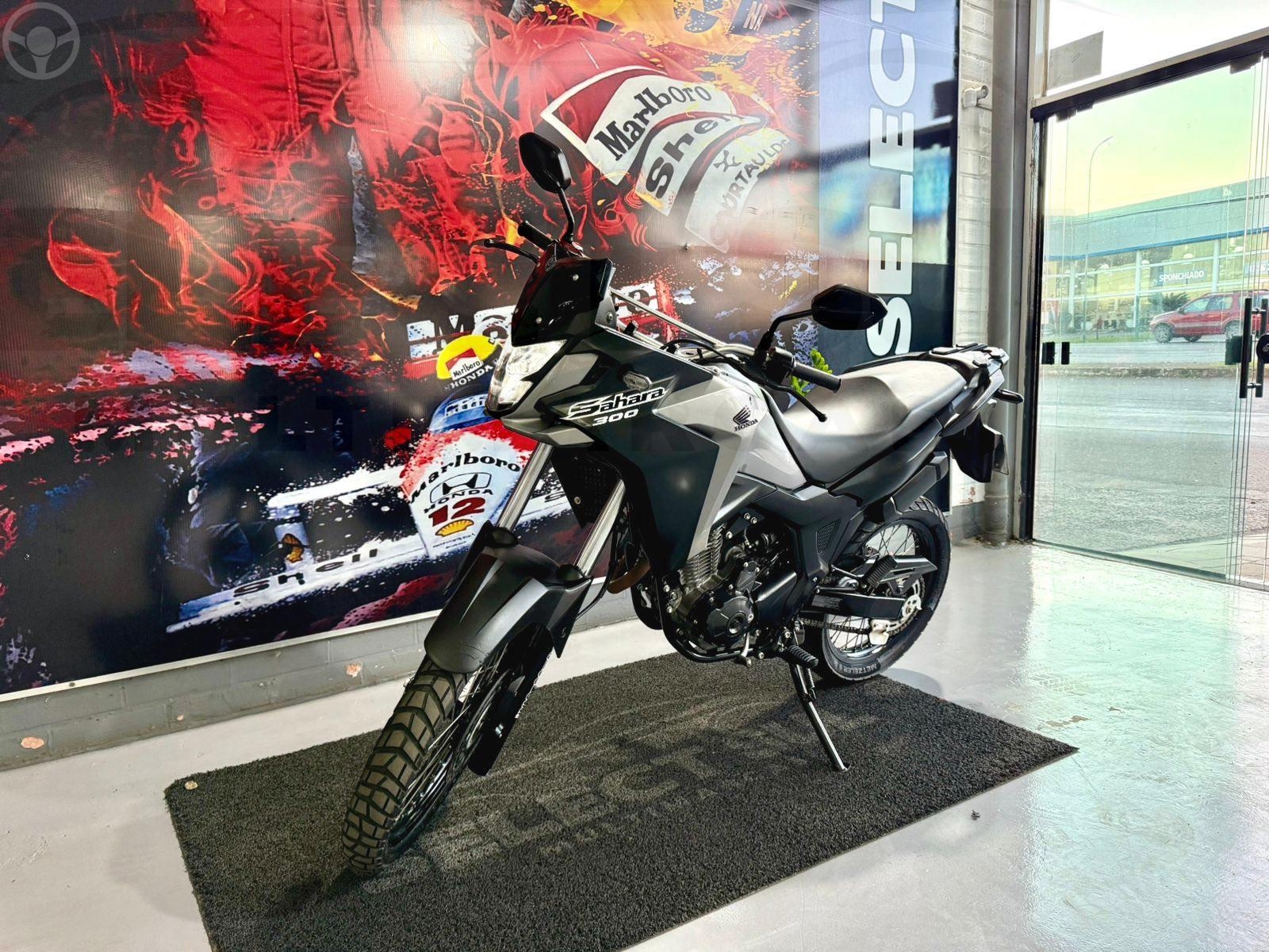 XRE 300 SAHARA - 2024 - PASSO FUNDO