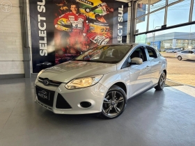 focus 1.6 glx sedan 8v flex 4p manual 2014 passo fundo
