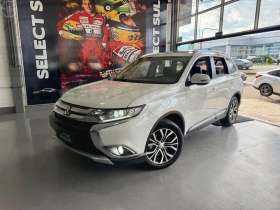 outlander 2.0 16v 4p automatico 2017 passo fundo