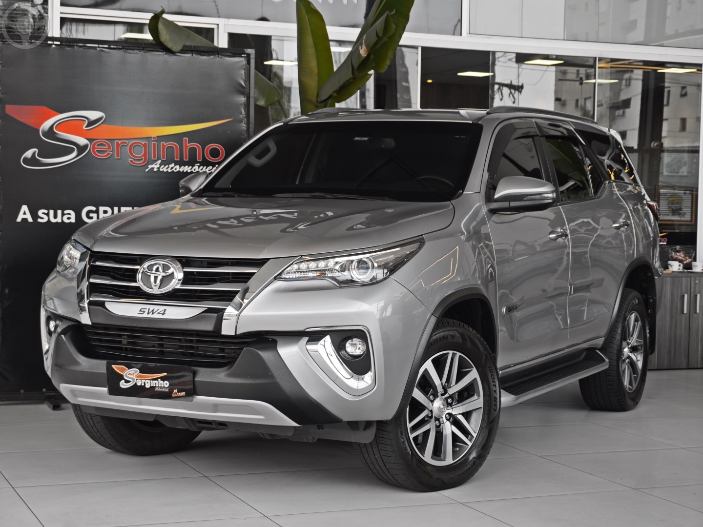 HILUX SW4 2.8 SRX 4X4 7 LUGARES 16V TURBO INTERCOOLER DIESEL 4P AUTOMÁTICO - 2018 - NOVO HAMBURGO