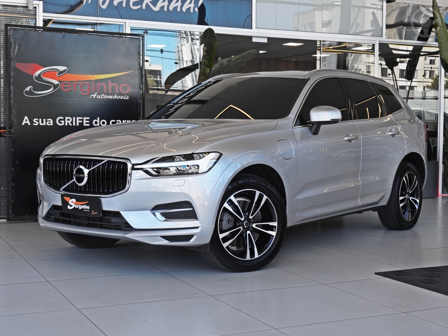 XC60 2.0 T8 HYBRID MOMENTUM AWD GEARTRONIC - 2020 - NOVO HAMBURGO