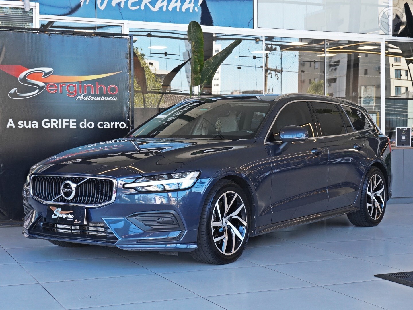 V60 2.0 T5 MOMENTUM GEARTRONIC - 2019 - NOVO HAMBURGO