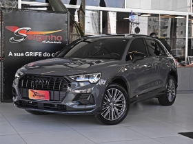 q3 1.4 35 tfsi black s tronic 2020 novo hamburgo