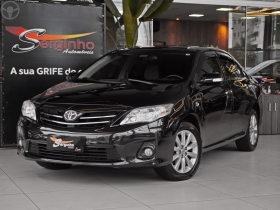 COROLLA 2.0 ALTIS 16V FLEX 4P AUTOMÁTICO