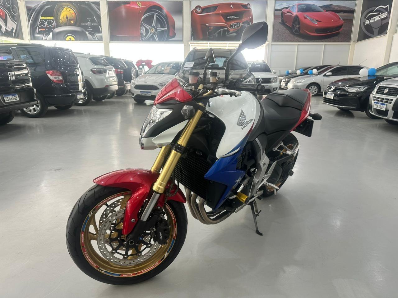 CB 1000R - 2013 - ROLANTE