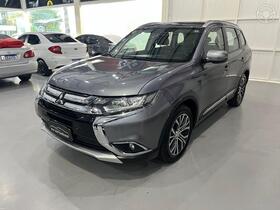 outlander 2.0 comfort 16v 4p automatico 2018 rolante