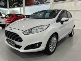 fiesta 1.6 titanium hatch 16v flex 4p automatico 2015 rolante