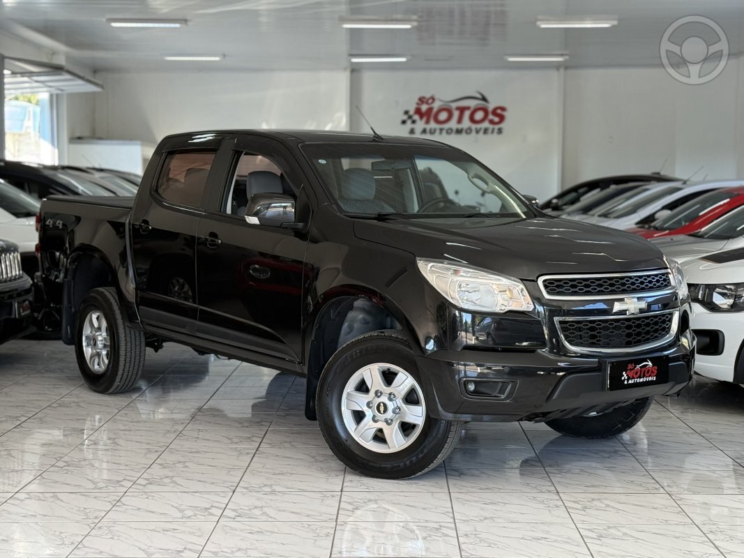 S10 2.5 LT 4X4 CD 16V FLEX 4P MANUAL - 2015 - SANTA CRUZ DO SUL
