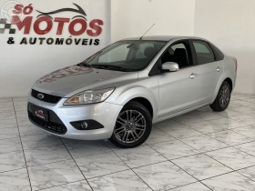 focus 2.0 glx sedan 16v flex 4p automatico 2013 santa cruz do sul