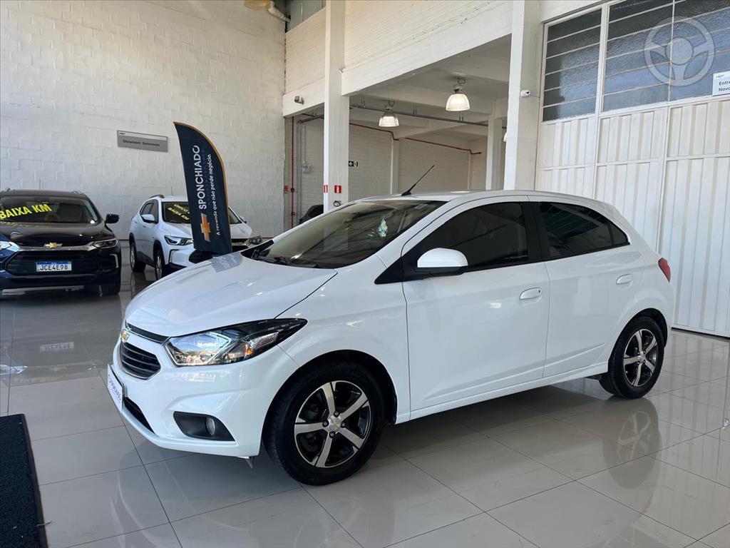 ONIX 1.4 MPFI LTZ 8V FLEX 4P MANUAL - 2017 - BENTO GONçALVES 