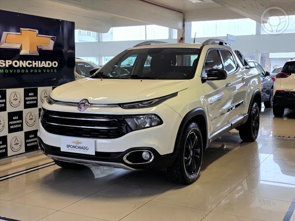 TORO 2.0 16V TURBO DIESEL VOLCANO 4WD AT9 - 2018 - CAXIAS DO SUL