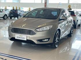 focus 2.0 titanium 16v flex 4p powershift 2016 caxias do sul