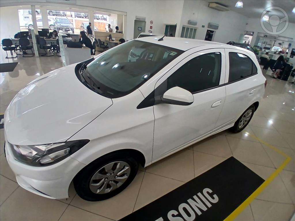 ONIX 1.0 MPFI LT 8V FLEX 4P MANUAL - 2018 - CACHOEIRA DO SUL