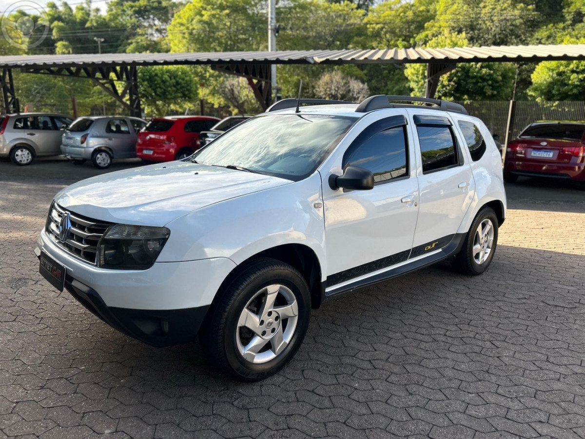 DUSTER 1.6 EXPRESSION 4X2 16V FLEX 4P MANUAL - 2015 - CAMPO BOM