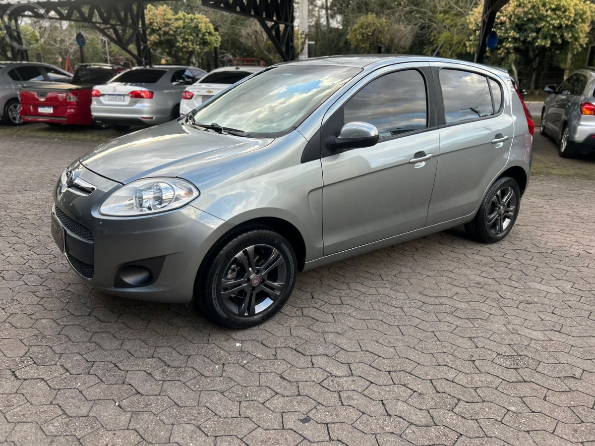 PALIO 1.4 EVO ATTRACTIVE ITALIA 8V FLEX 5P MANUAL - 2012 - CAMPO BOM