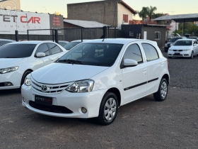 ETIOS 1.3 X 16V FLEX 4P MANUAL