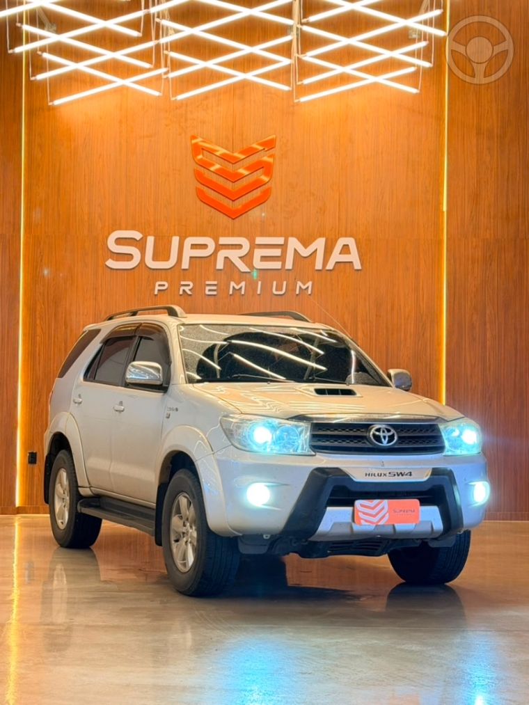HILUX SW4 3.0 SRV 4X4 7 LUGARES 16V TURBO INTERCOOLER DIESEL 4P AUTOMÁTICO - 2010 - PASSO FUNDO