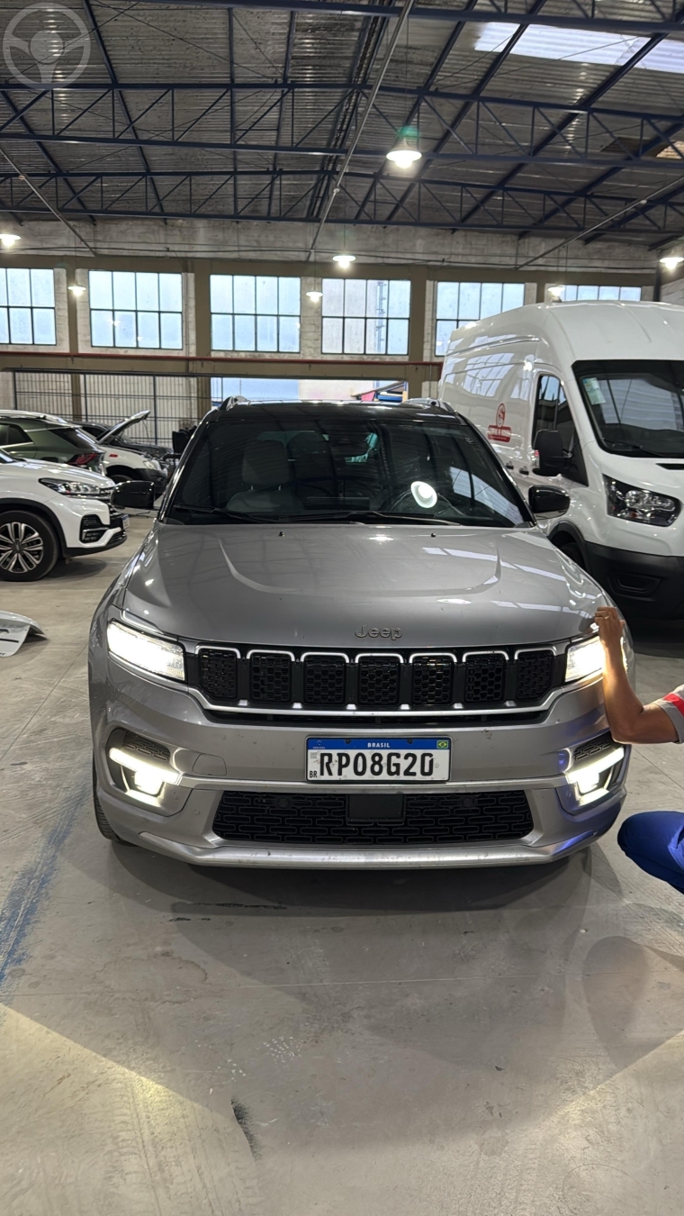 COMMANDER 1.3 OVERLAND T270 16V 4X2 TURBO FLEX 4P AUTOMÁTICO - 2023 - PASSO FUNDO