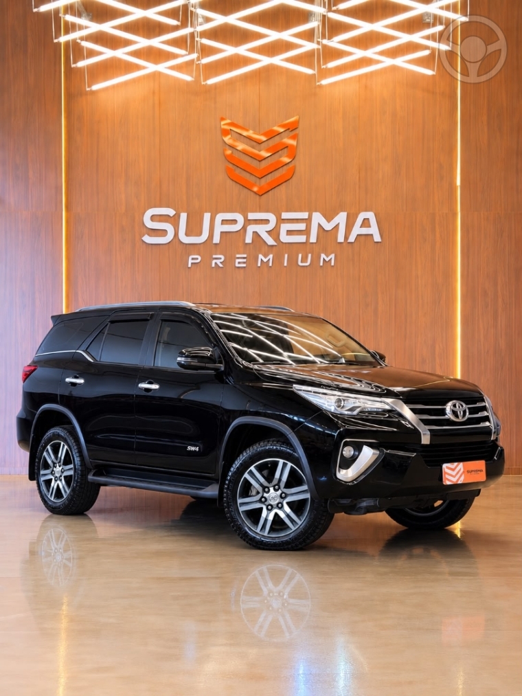HILUX SW4 2.7 SRV 4X2 16V FLEX 7 LUGARES 4P AUTOMÁTICO - 2020 - PASSO FUNDO