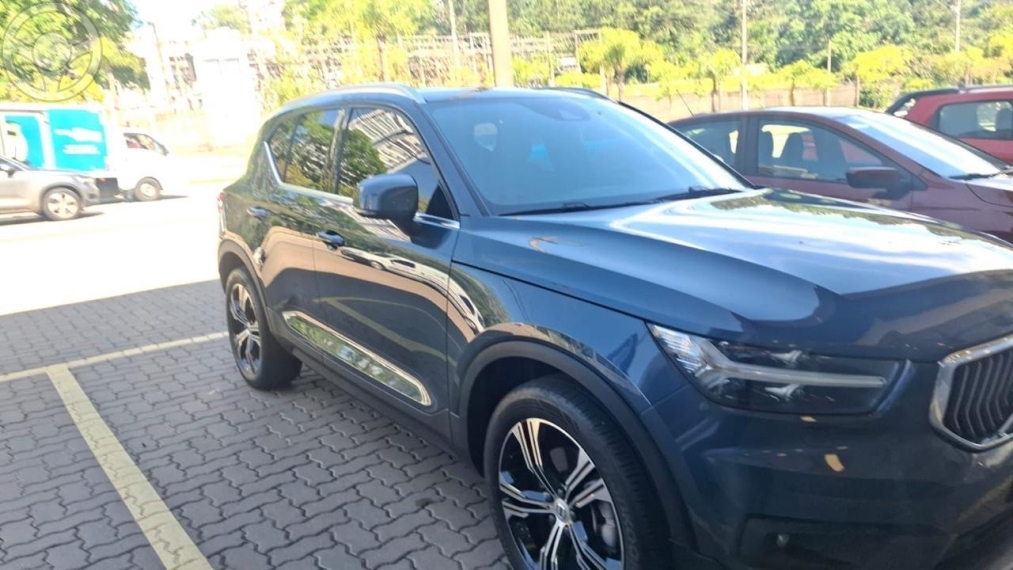 XC 40 1.5 T5 RECHARGE INSCRIPTION EXPRESSION 4P AUTOMÁTICO - 2021 - PASSO FUNDO