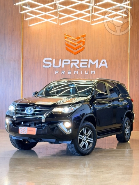 HILUX SW4 2.7 SRV 4X2 16V FLEX 7 LUGARES 4P AUTOMÁTICO - 2020 - PASSO FUNDO