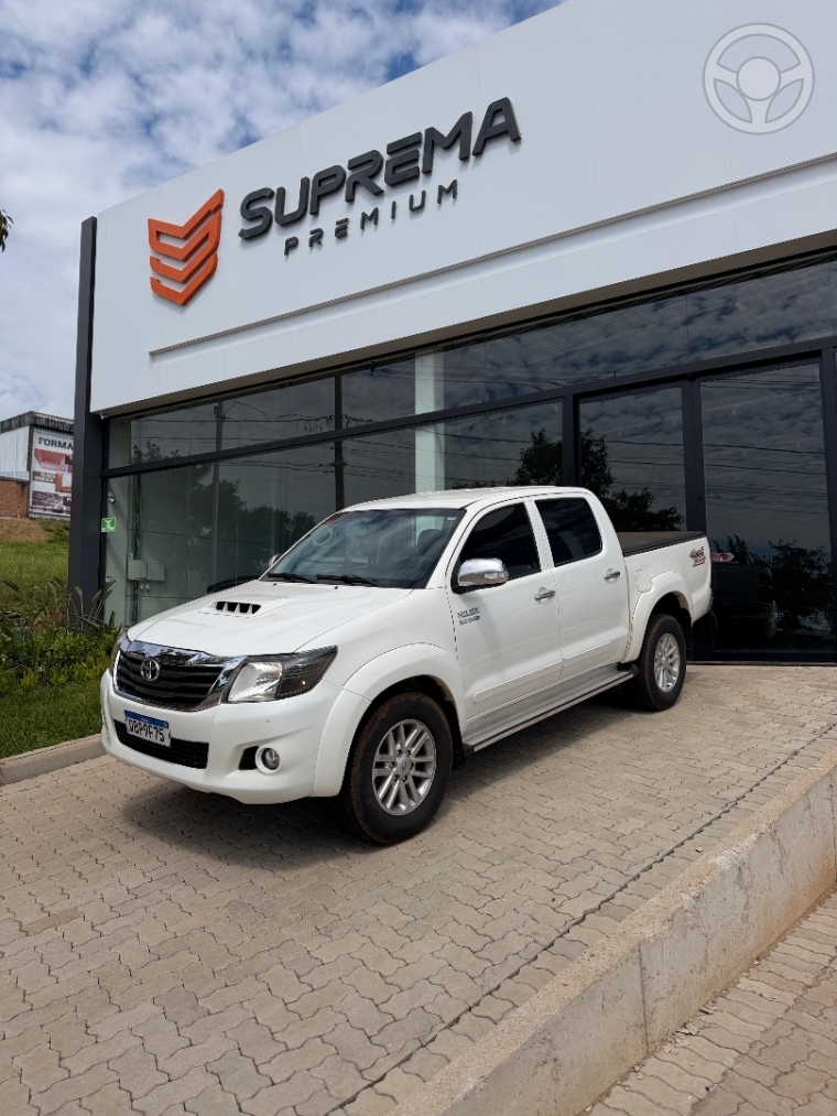 HILUX 3.0 SRV 4X4 CD 16V TURBO INTERCOOLER DIESEL 4P AUTOMÁTICO - 2015 - PASSO FUNDO