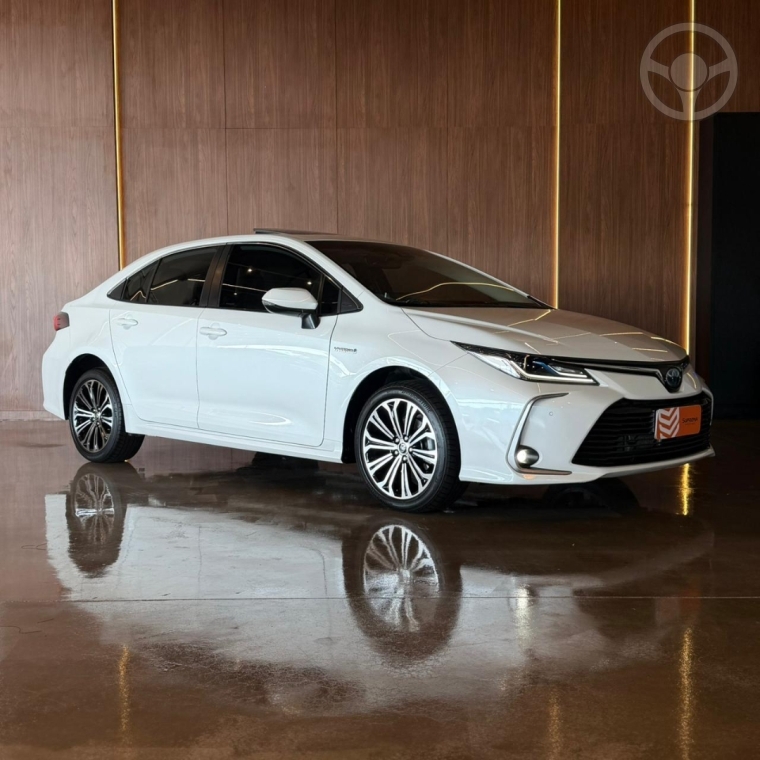 COROLLA 1.8 ALTIS PREMIUM 16V HÍBRIDO 4P AUTOMÁTICO - 2023 - PASSO FUNDO