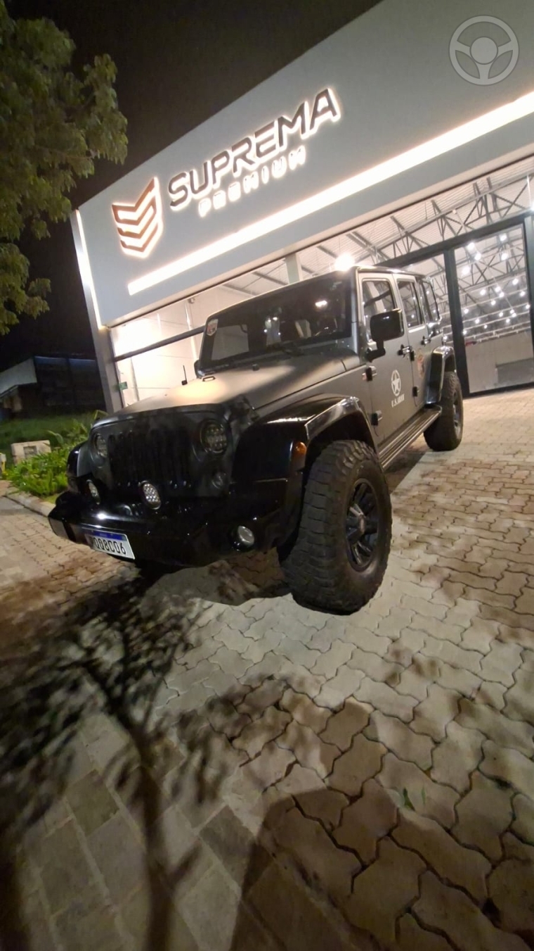 WRANGLER 3.6 UNLIMITED SPORT 4X4 V6 4P AUTOMÁTICO - 2015 - PASSO FUNDO