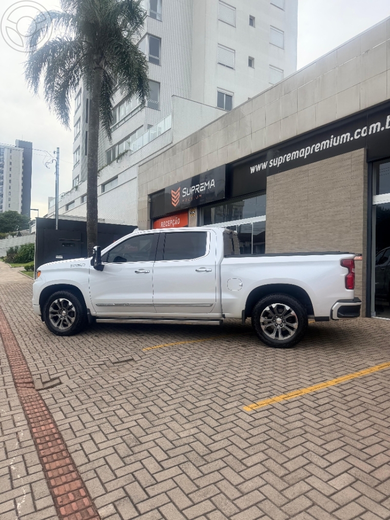 SILVERADO 5.3 1500 HIGH 4X4 COUNTRY 4X4 AUTOMÁTICO - 2024 - PASSO FUNDO