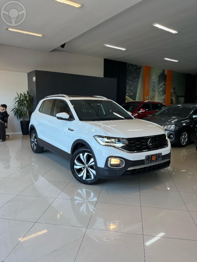 T-CROSS 1.4 HIGHLINE TSI 16V FLEX 4P AUTOMÁTICO - 2024 - PASSO FUNDO