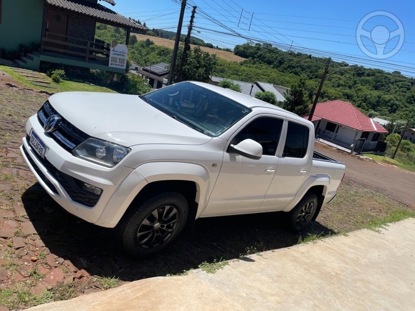 AMAROK 2.0 TRENDLINE 4X4 CD 16V TURBO INTERCOOLER DIESEL 4P AUTOMÁTICO - 2017 - PASSO FUNDO