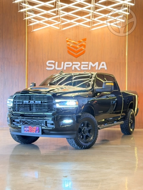 2500 LARAMIE 6.7 NIGHT ED TURBO CD 4X4 DIESEL 4P AUTOMÁTICO - 2023 - PASSO FUNDO