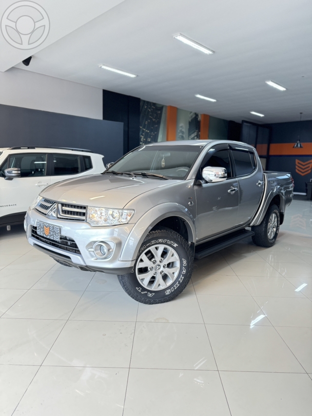 L200 TRITON 2.4 HLS 4X2 CD 16V FLEX 4P MANUAL - 2016 - PASSO FUNDO