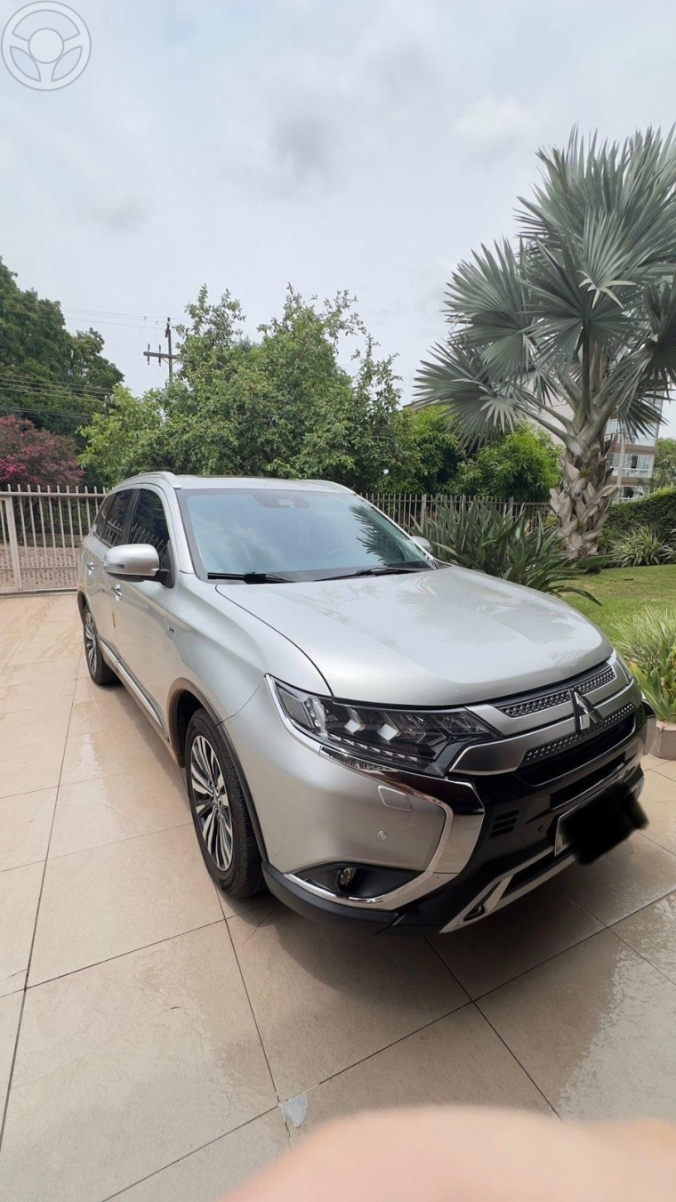 OUTLANDER 3.0 4X4 V6 24V 4P AUTOMÁTICO - 2020 - PASSO FUNDO