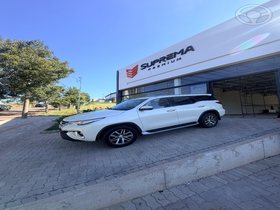 hilux sw4 2.8 srx 4x4 7 lugares 16v turbo intercooler diesel 4p automatico 2018 passo fundo