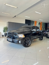 classic 5.7 v8 laramie night edition cd 4x4 automatico 2022 passo fundo